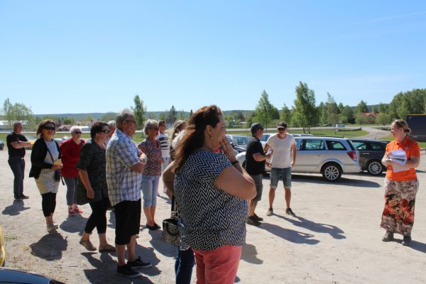 Färdnoter och bildfrågesport delades ut.