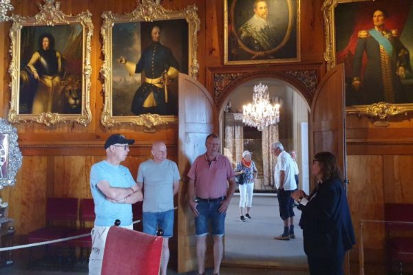 Det finns mycket att se i ett slott som innehåller statens porträttsamling!